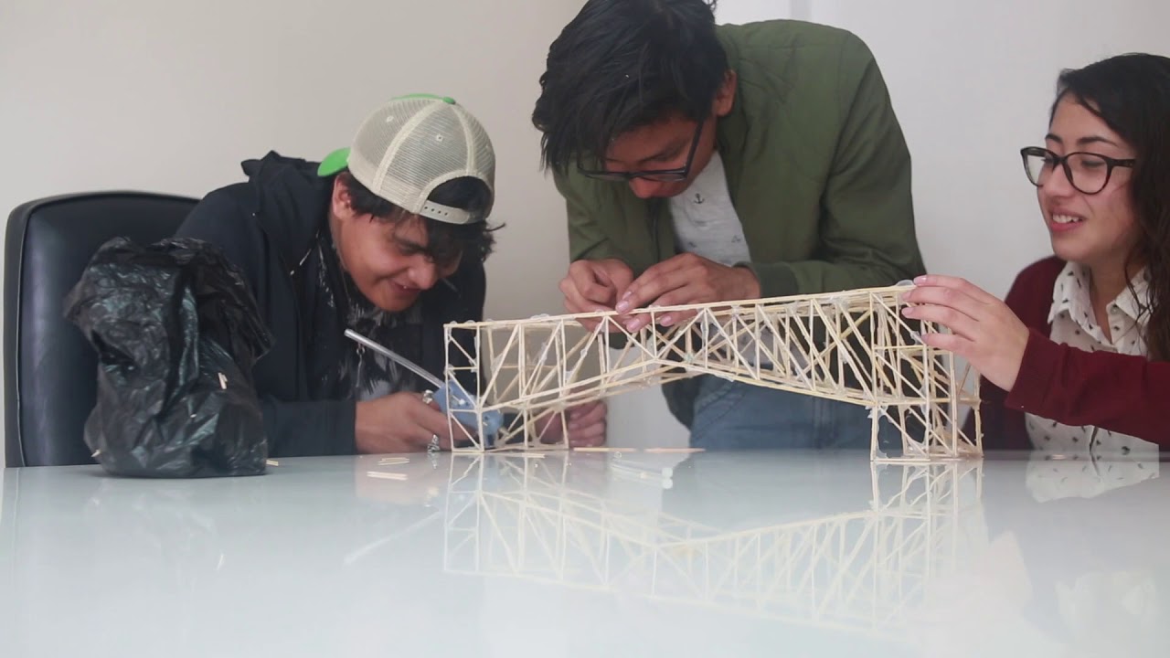 CONSTRUCCIÓN DE UN PUENTE CON PALILLO DE DIENTES QUE SOPORTA 40 Kg DE PESO
