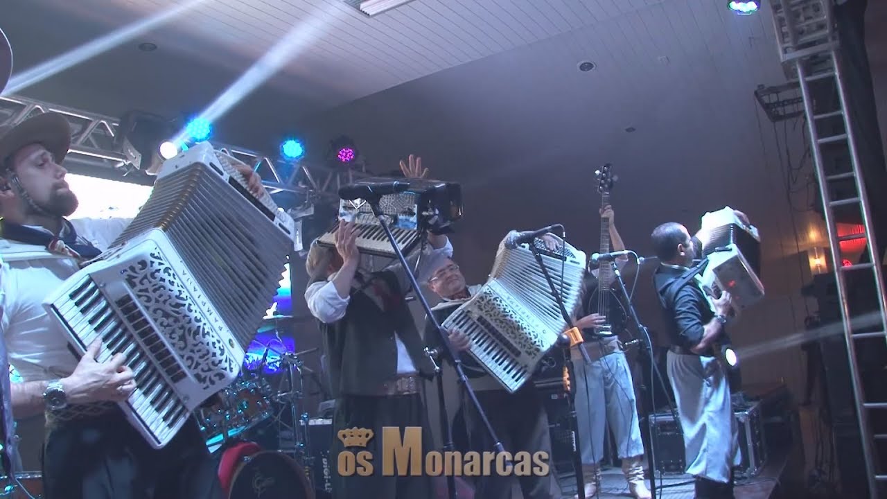 Baile com Os Monarcas - Jaraguá do Sul