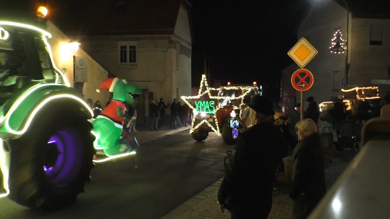 3.Traktor Marsch durch Kerzenheim
