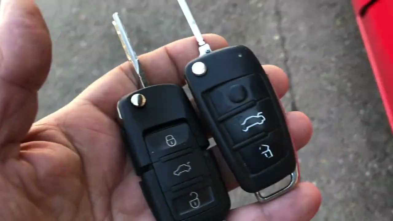 AUDI A1 2016 - Funkfernbedienung manuell anlernen - Manual remote matching