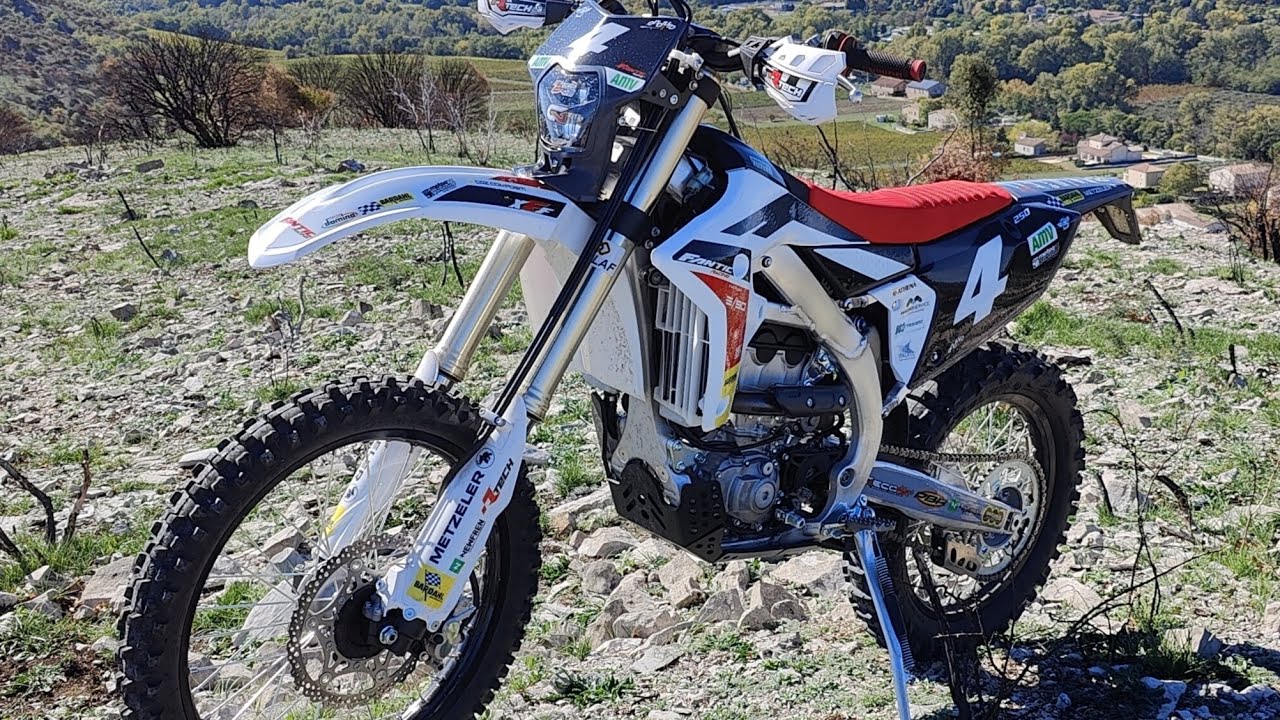 Ma nouvelle FANTIC 250 XEF 2022 de Lo&iuml;c Larrieu