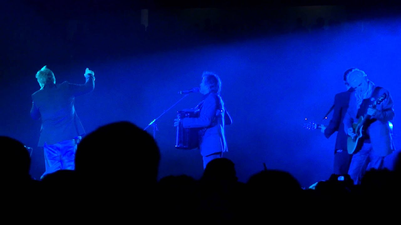 Gr&ouml;nemeyer Bern: LAND UNTER (HD) 2011 live im Stade De Suisse, Herbert at his best... 2011