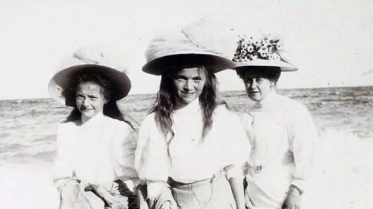LAS ULTIMAS FOTOS  DE LOS ROMANOV   LA FAMILIA  IMPERIAL DE RUSA ANTES DE PARTIR