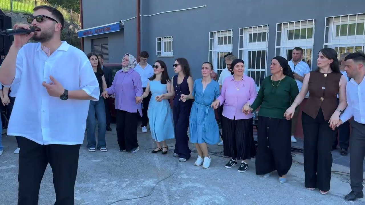 🎶 Ali Alkurt & Yasin Erdoğan’dan Tonya Sayraç Köyü Düğünü Damatın Kardeşiyle Coşku Zirve Yaptı 🔥