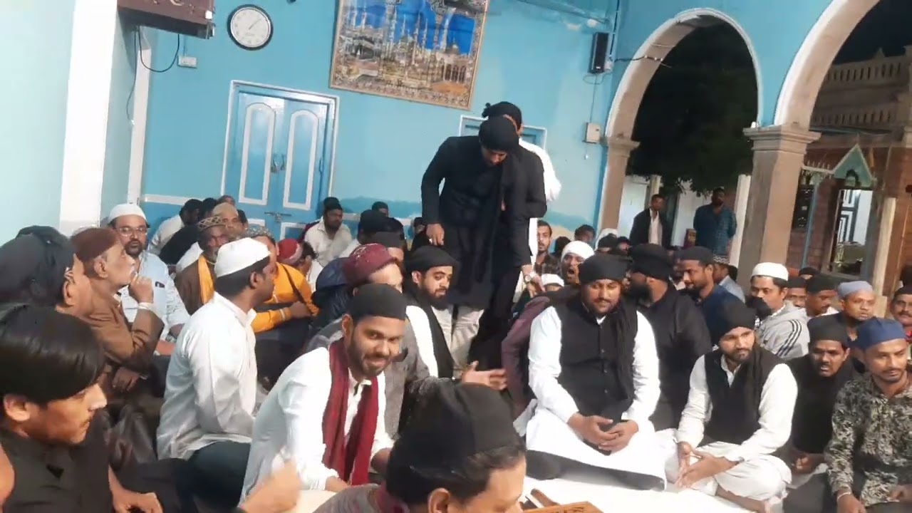 Na Hai Gair Ki Zarurat Na Haram Se Wasta Hai