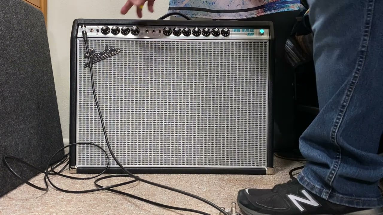 Fender ‘68 Custom Twin Reverb Demo