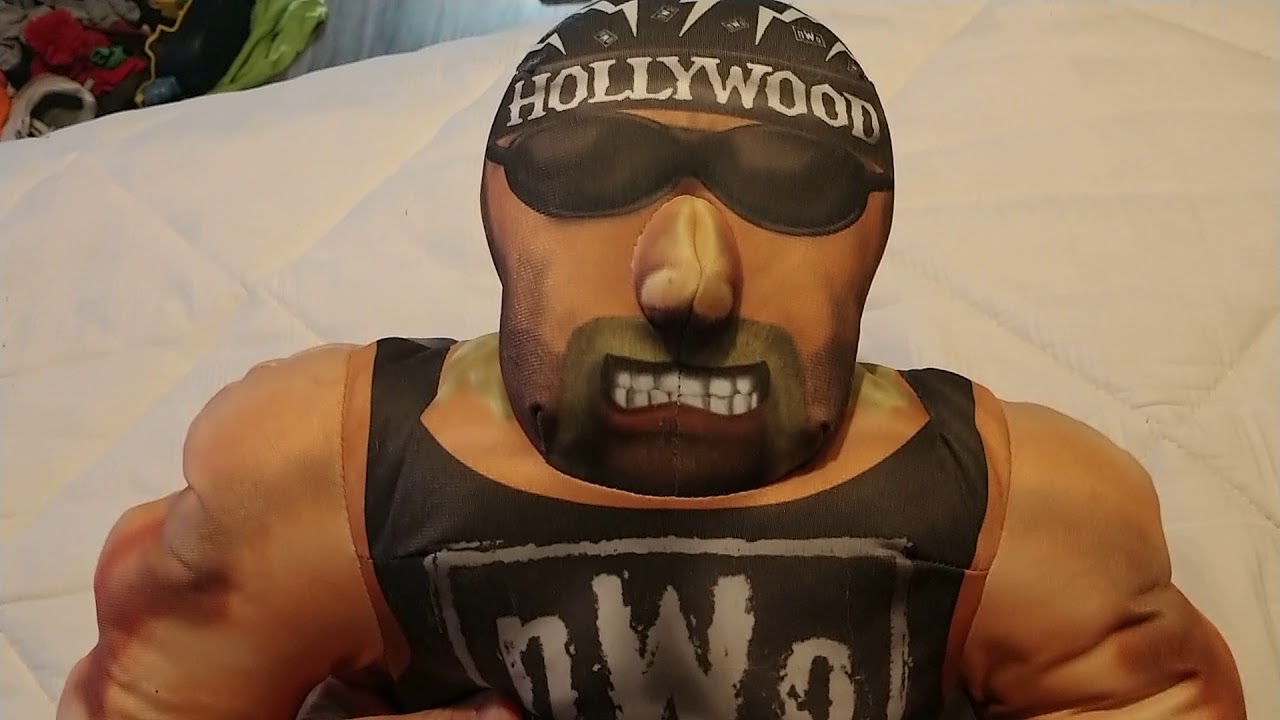 Vintage WCW wrestle buddy Hollywood hulk Hogan