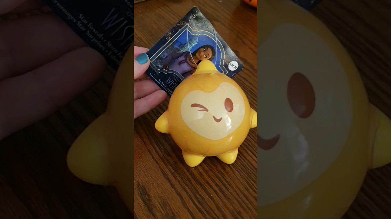 Disney Wish star reveals minifigure unboxing