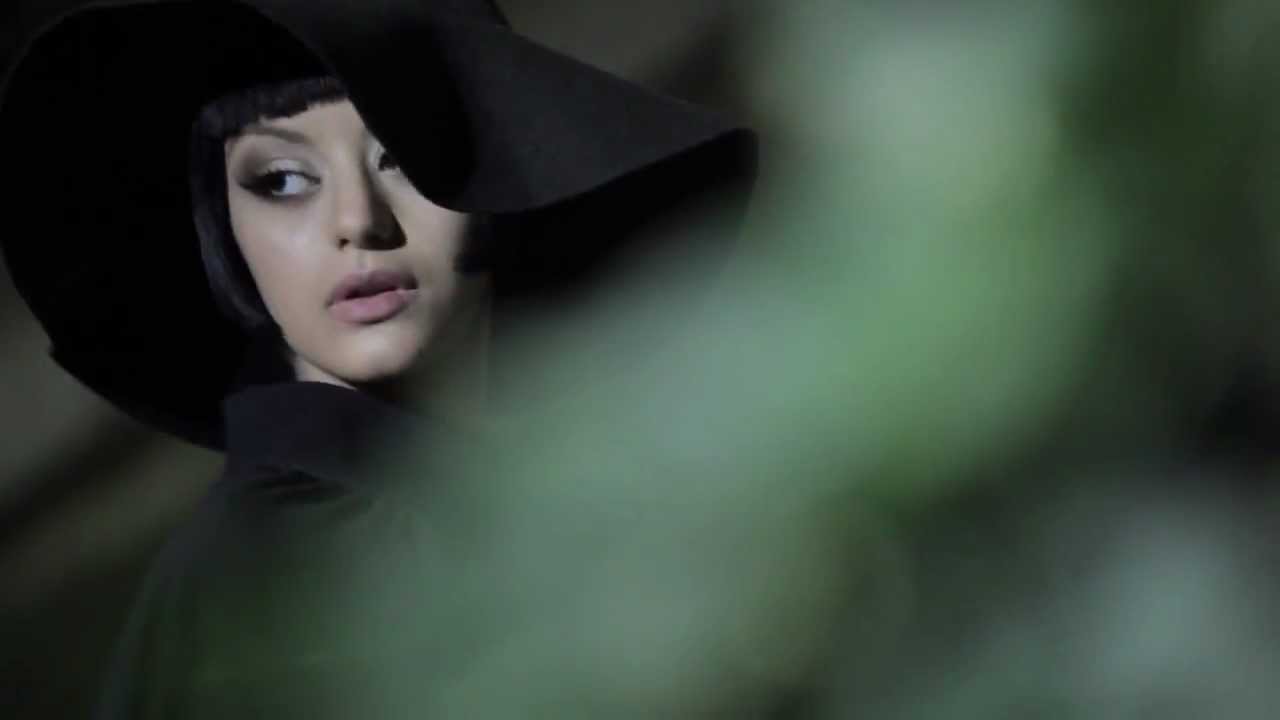 Zahia : shooting cover story - le making of by Libération Next & walter films (HD)