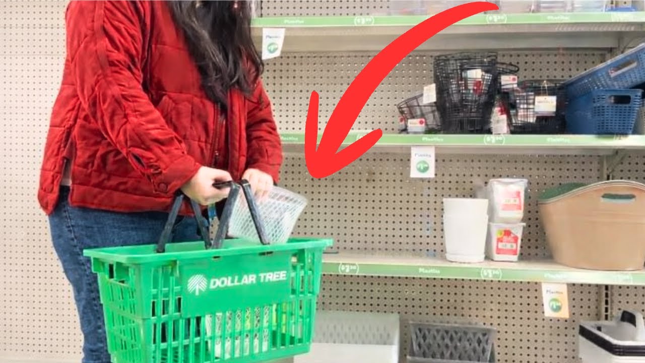 Put a paper towel holder in your bathroom - this is GENIUS!