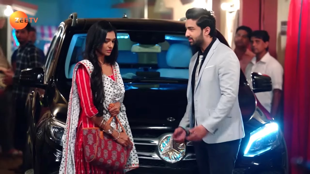 Lakshmi, Rishi के साथ DATE पर जाने के लिए राज़ी होती है - Bhagya Lakshmi - Full Ep 9 - Zee TV