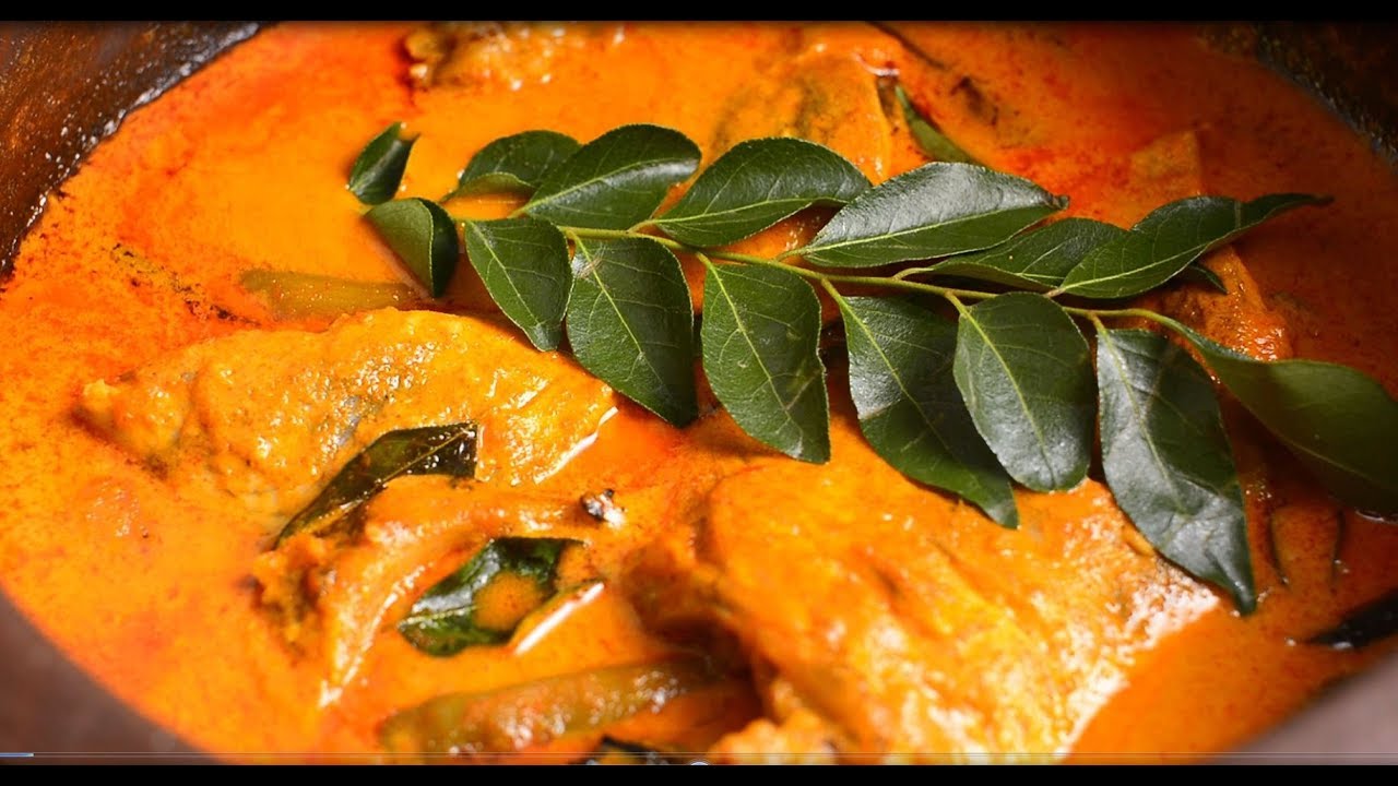 Alleppey  Style Meen Curry / Kudumpuli Itta Thengapal Meen Curry / Easy Kerala Fish Curry