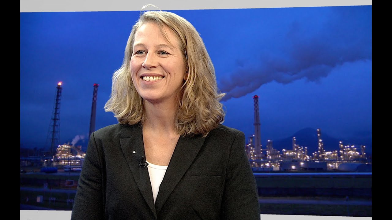 Chute des prix du pétrole: un jeu dangereux?