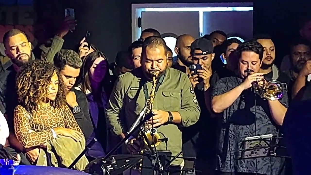 Dejavu Sessions @ Blue Note Rio -  27/Mai/24 - 04 Bananeira (João Donato)