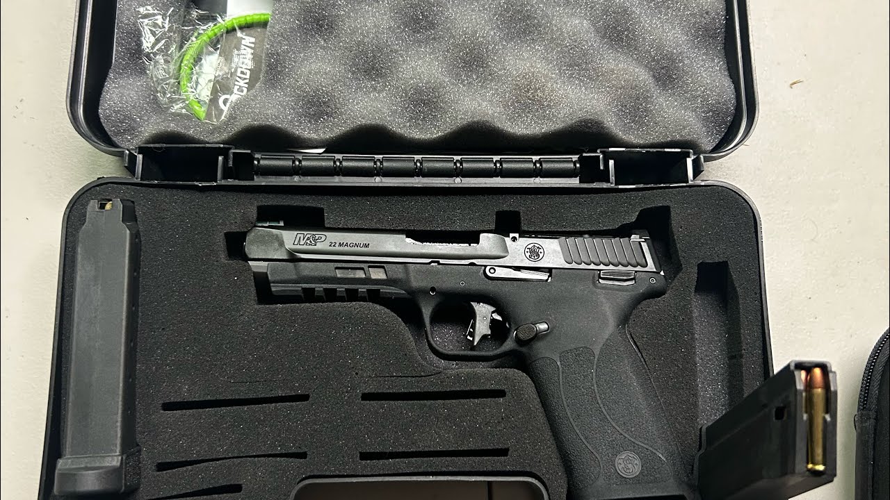 S&W M&P .22 magnum first impressions at the range + proper loading tutorial 