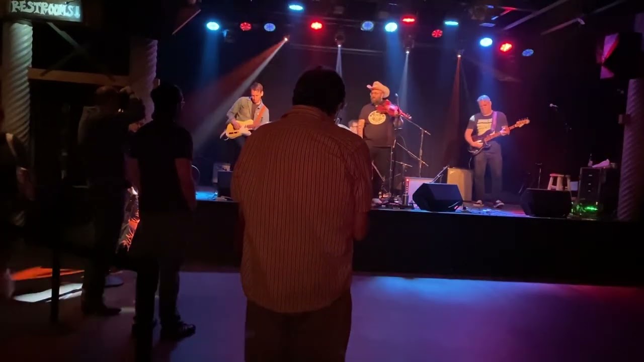 Joshua Hedley - Green Snakes (On The Ceiling) (Johnny Bush cover - live at Jammin&rsquo; Java - 6/13/23)
