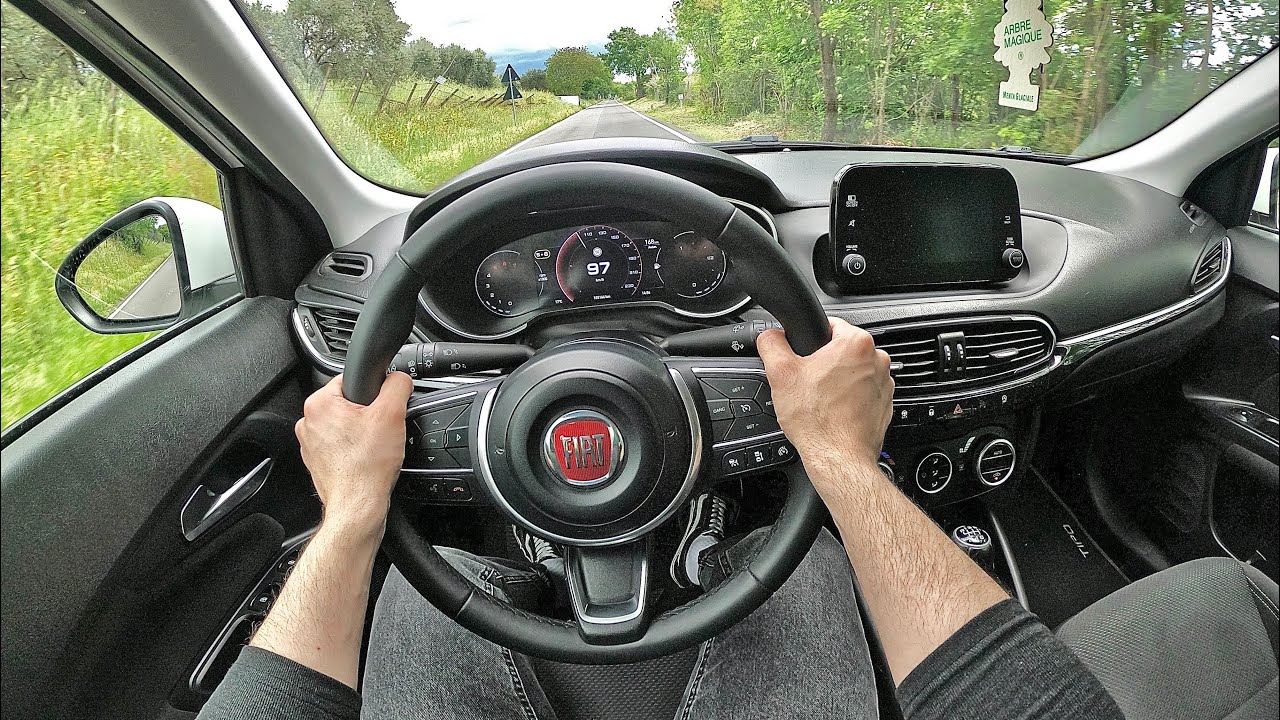 Fiat Tipo 1.6 Multijet 130 HP - POV DRIVE