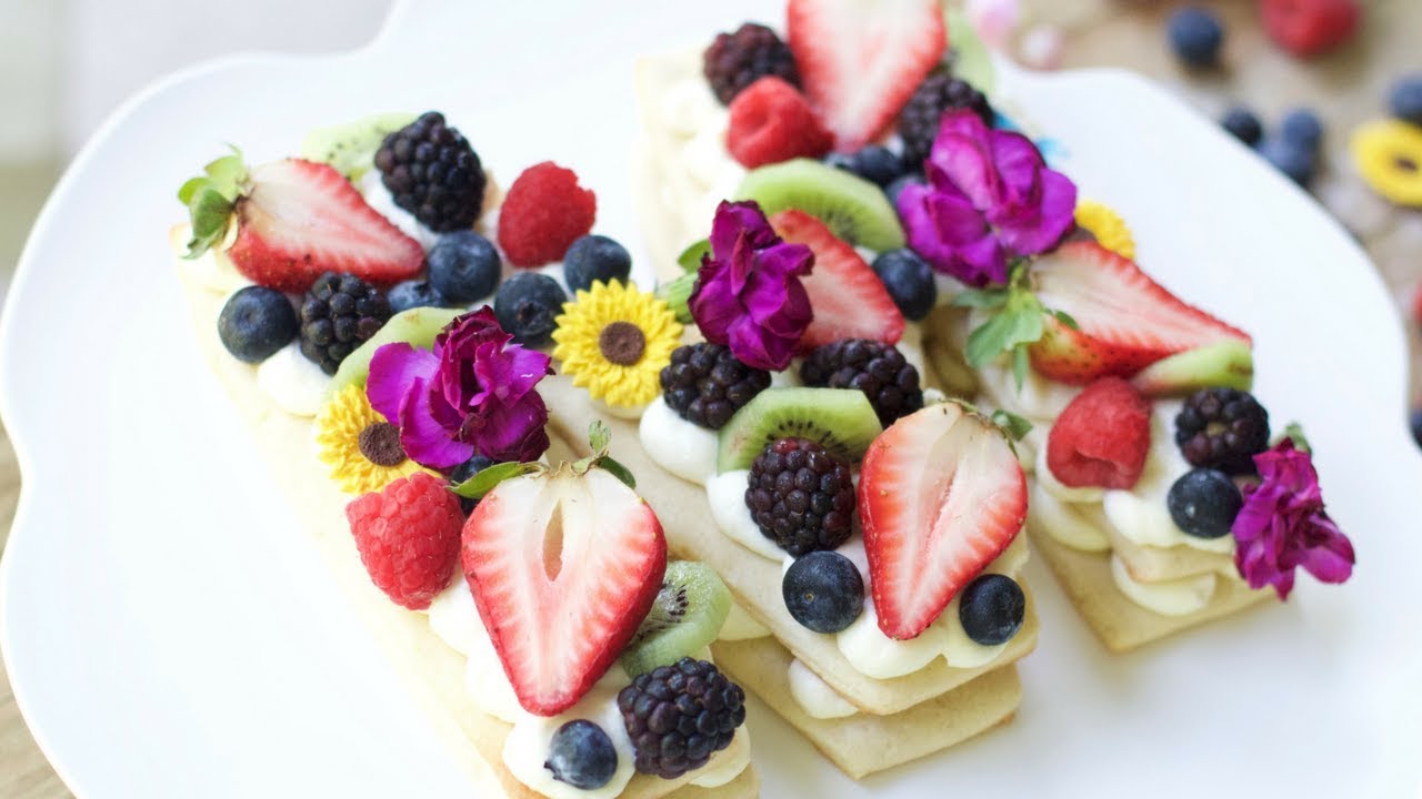 How to Make a Cream Tart Cake