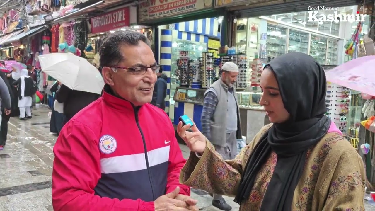 Eid shopping in Kashmir picks up as people throng markets