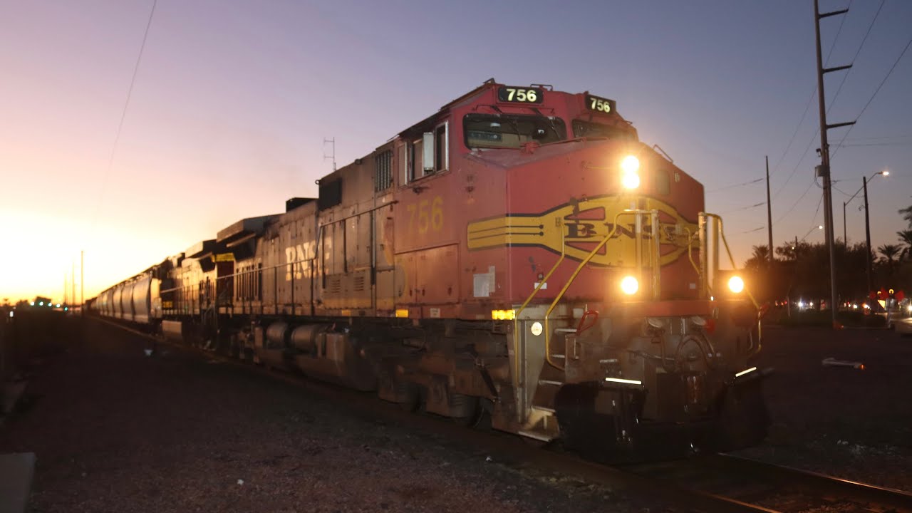 Trains in Glendale, AZ 12/12/2025 Feat. BNSF 756 on point, BN Leader 1922, H1 & More!