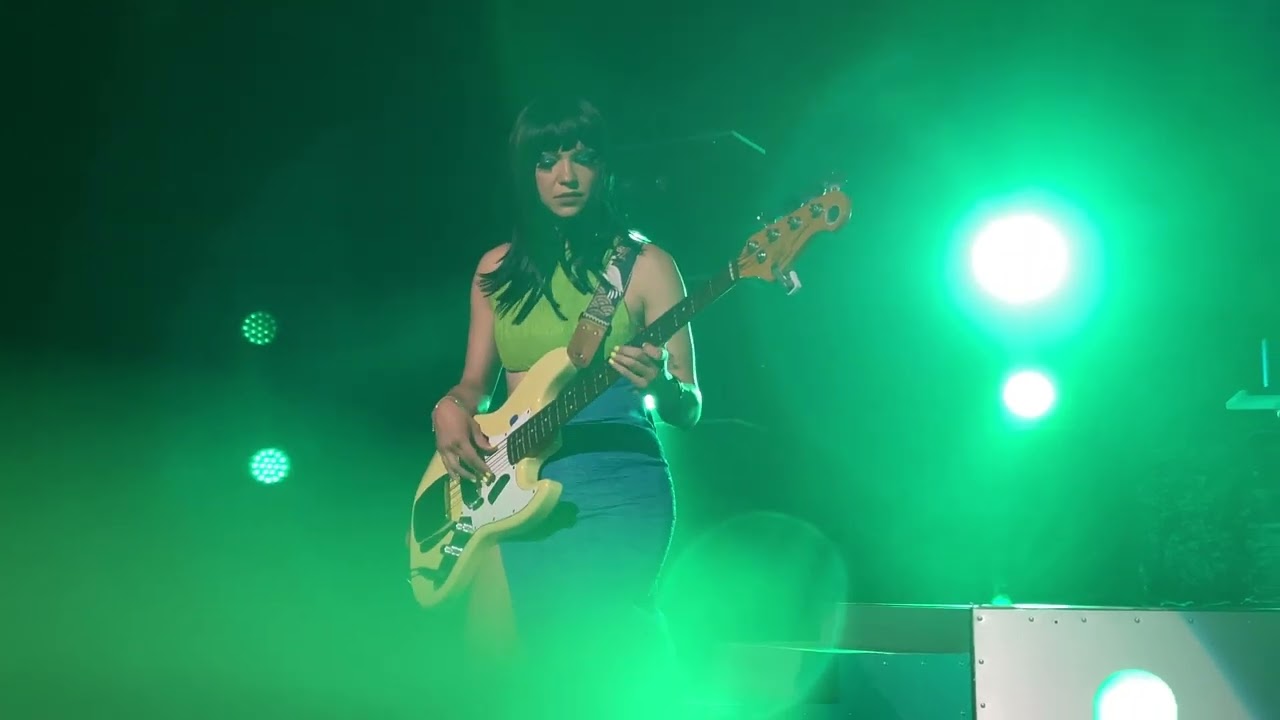 Khruangbin - The Number 4 (2022-05-08 – Miami, FL)