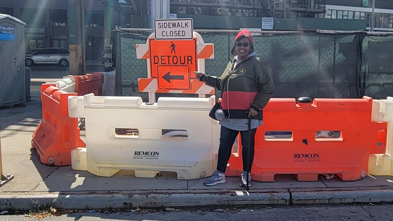 SIGNS LESSON SERIES: What does DETOUR mean?🤔 #esl #english #lesson