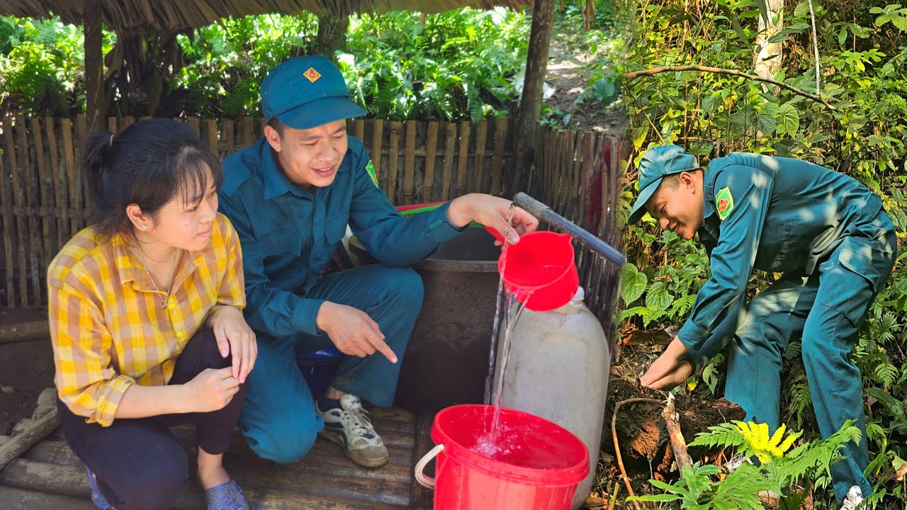 Police officer Hung helps single mother Hoai find a source of clean water for daily use.