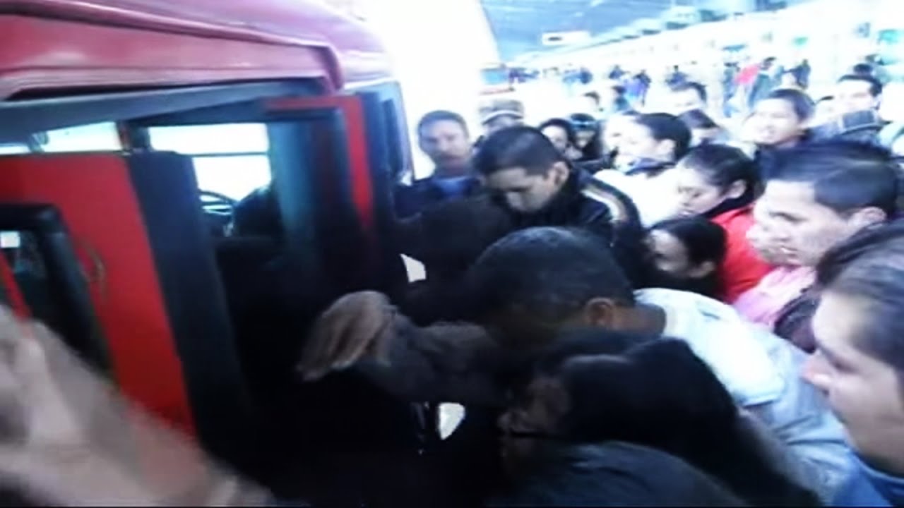 FUI ATACADO EN TRANSMILENIO POR UNA MUJER Y SU ESPOSO