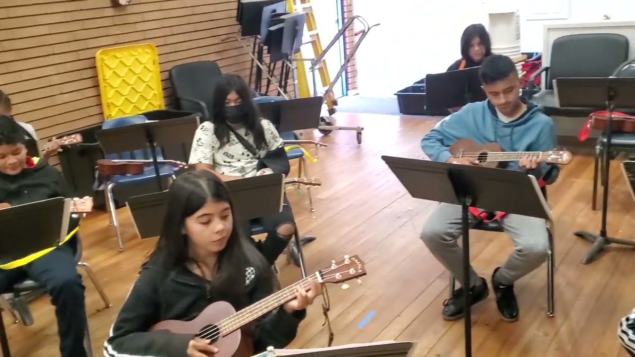 Mr. Spinner's 6th grade practicing  scales on ukulele