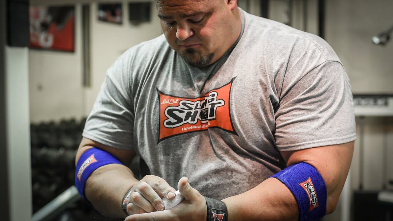 WSM Brian Shaw | Deadlift Training - 1067 lbs w/ Bands for 2 Reps