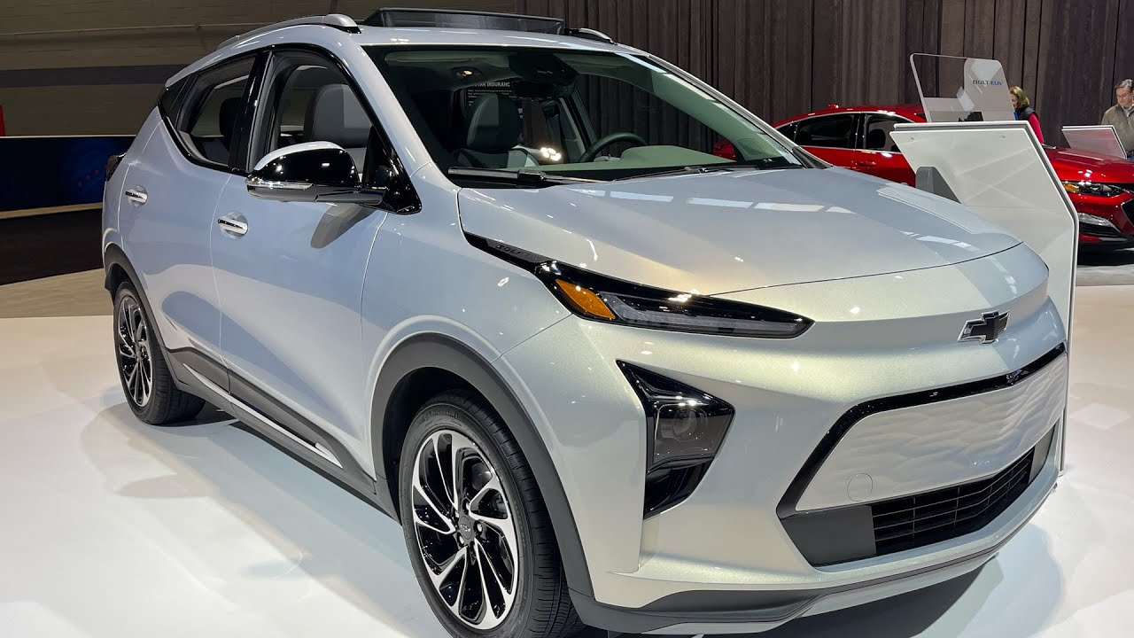 2023 Chevrolet Bolt EUV Premier - First Look