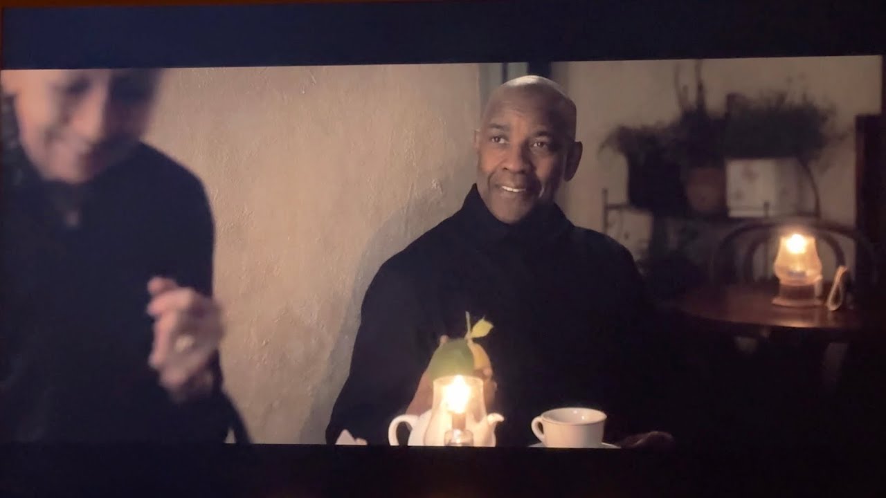 Denzel Washington&rsquo;s Walking Tour of Altamonte, Italy