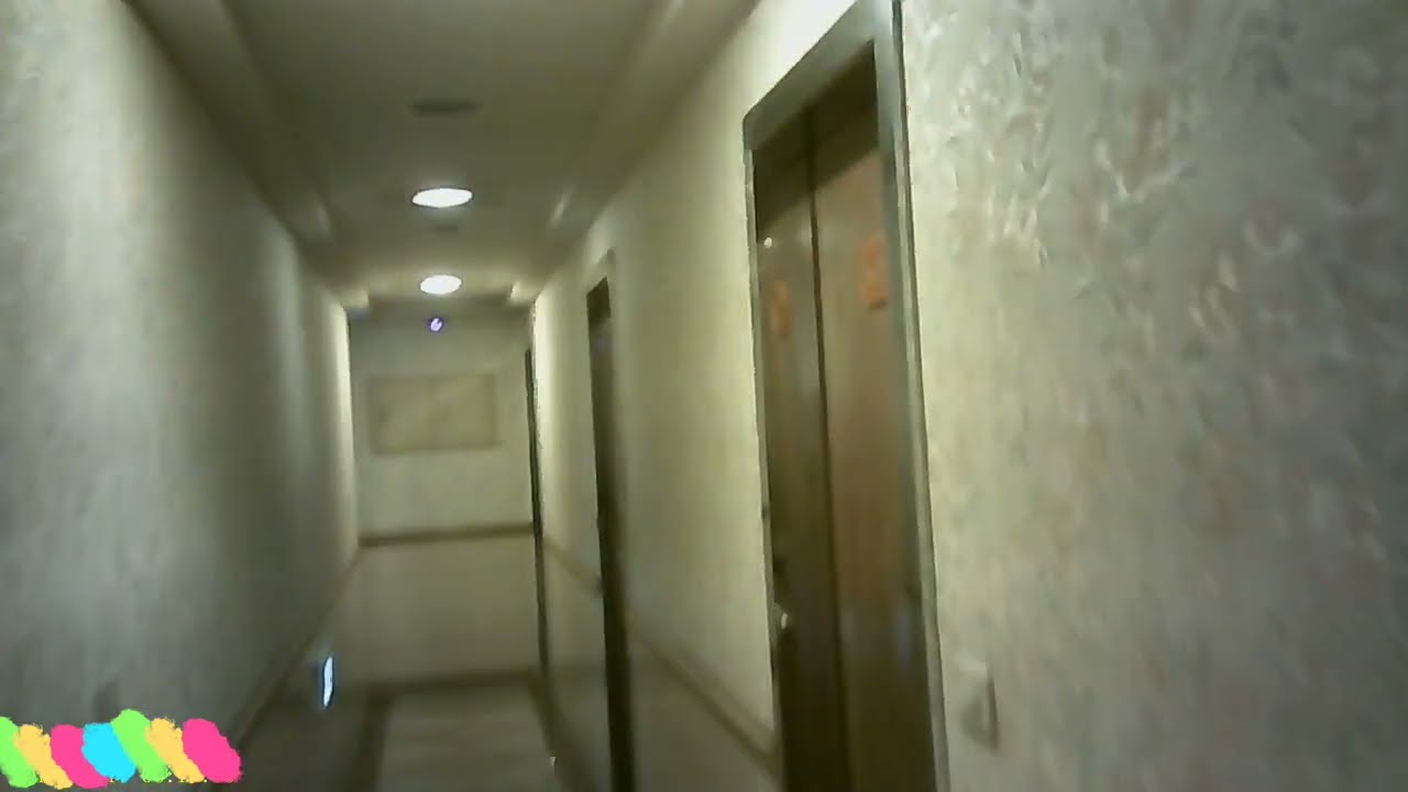 板橋旅館勝在價格便宜，美女街景按摩站壁豆干厝按摩美容
