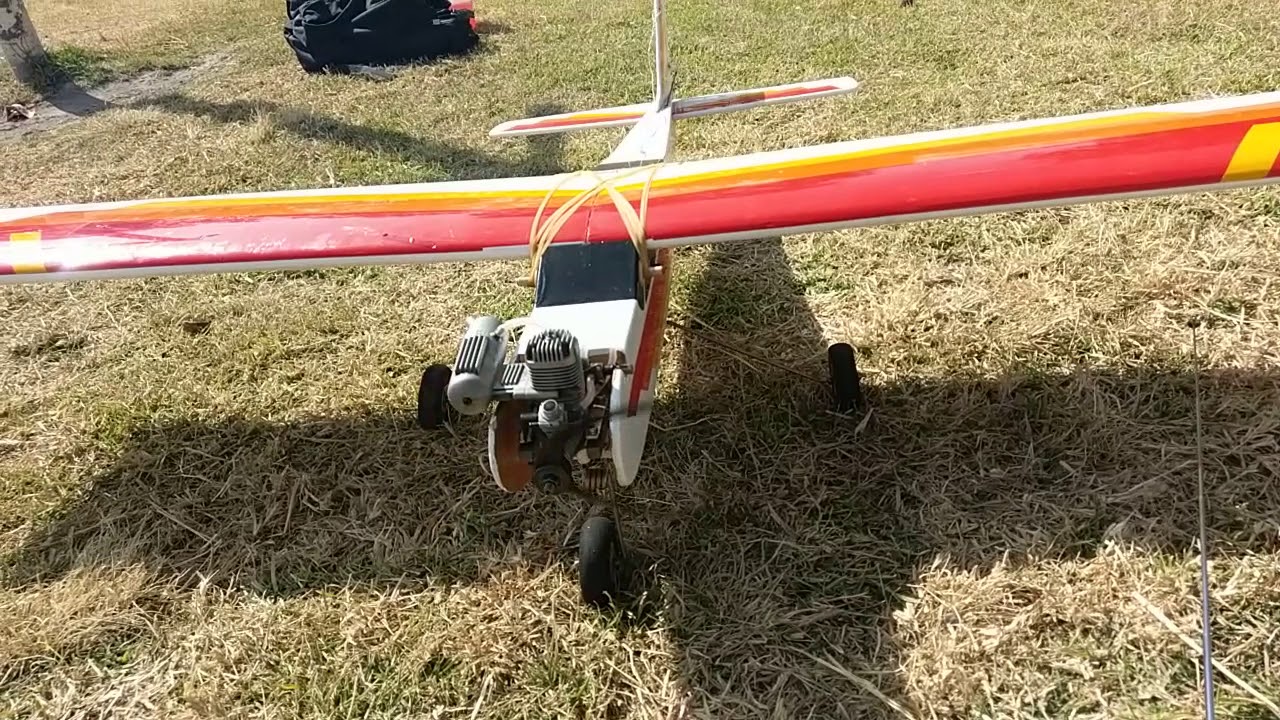 Avion Hobbico Avistar