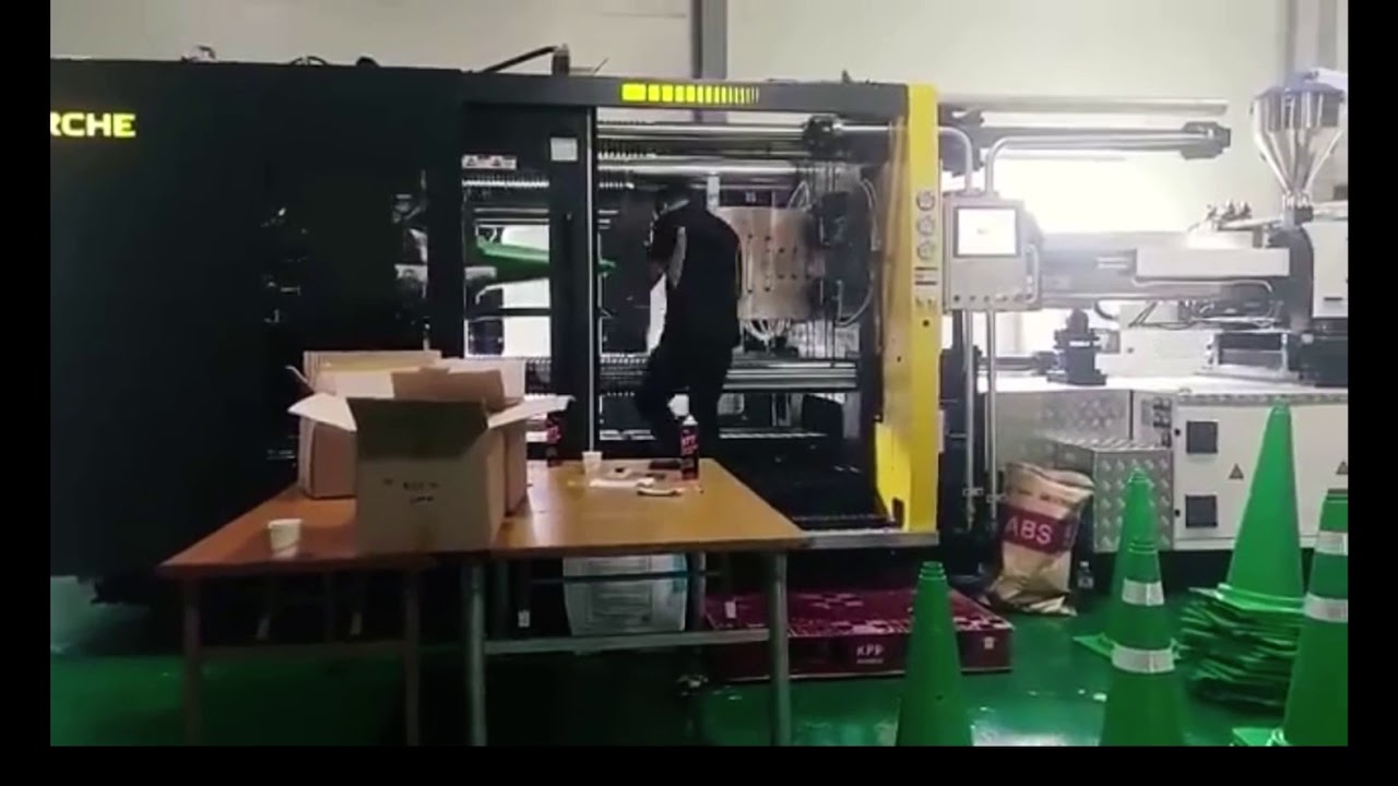 Borche Injection Molding Machine BU-700