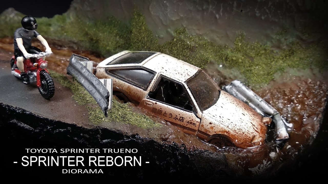 TOYOTA SPRINTER TRUENO CRASH DIORAMA - TOMICA DIECAST