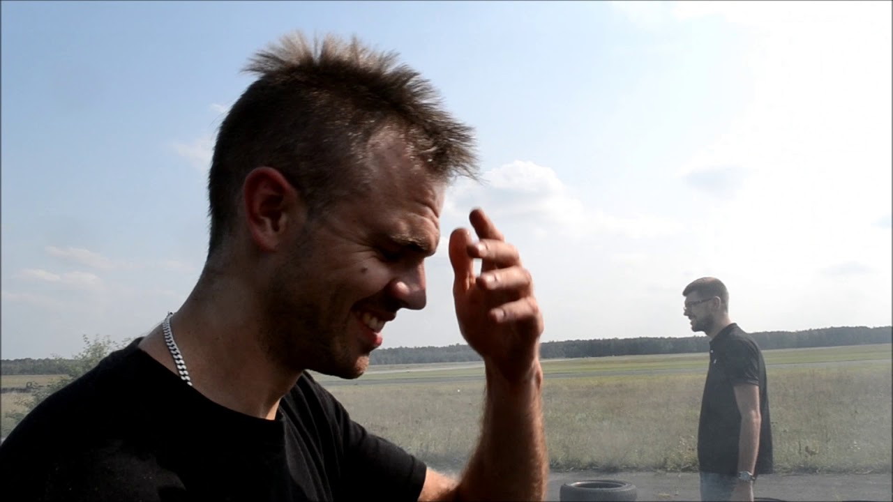 Drift i karanie BMW w plenerze ogień na tłoki -Jazda z Dokurviatorem