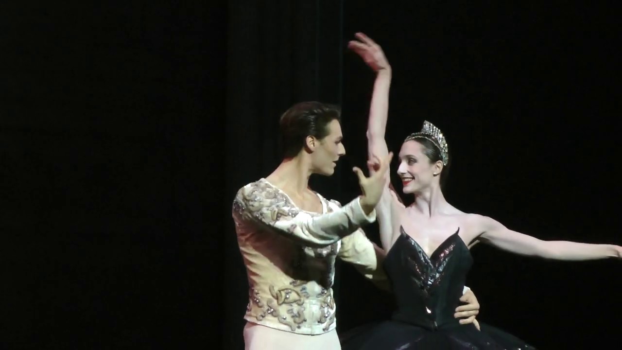 Dorothée Gilbert, Hugo Marchand - Black Swan Pas de deux (Act III) - Swan Lake/Le Lac des cygnes
