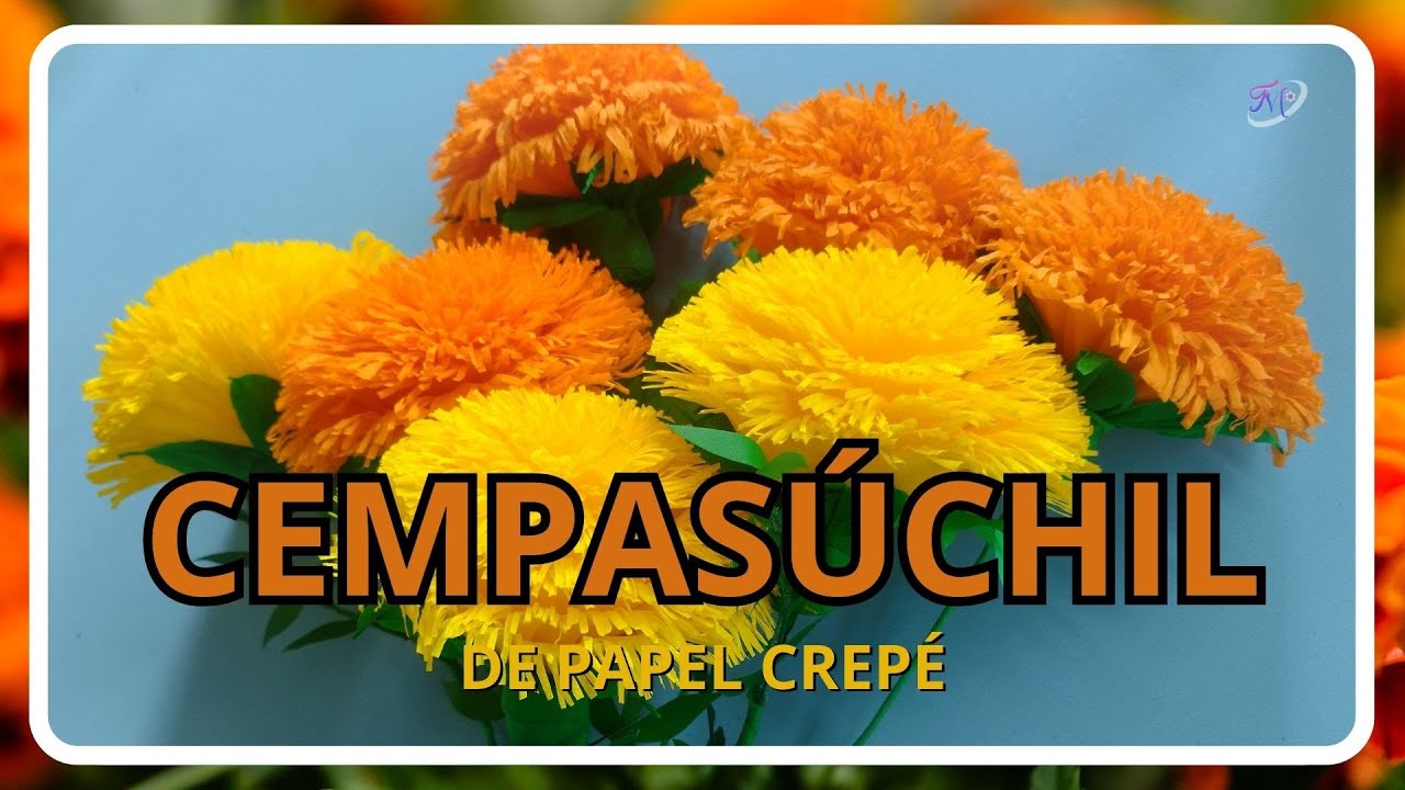 Flores de cempasuchil con crepe