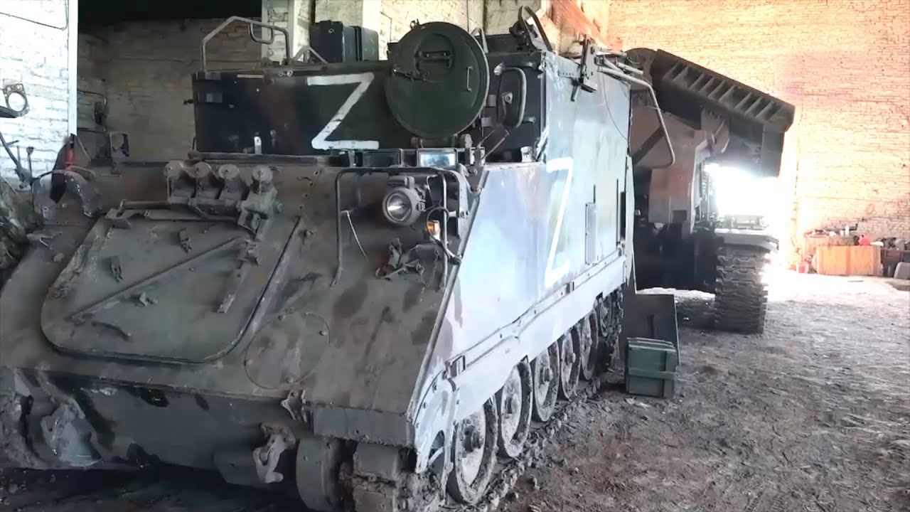 Штабной БТР M577 появился в армии России на Украине