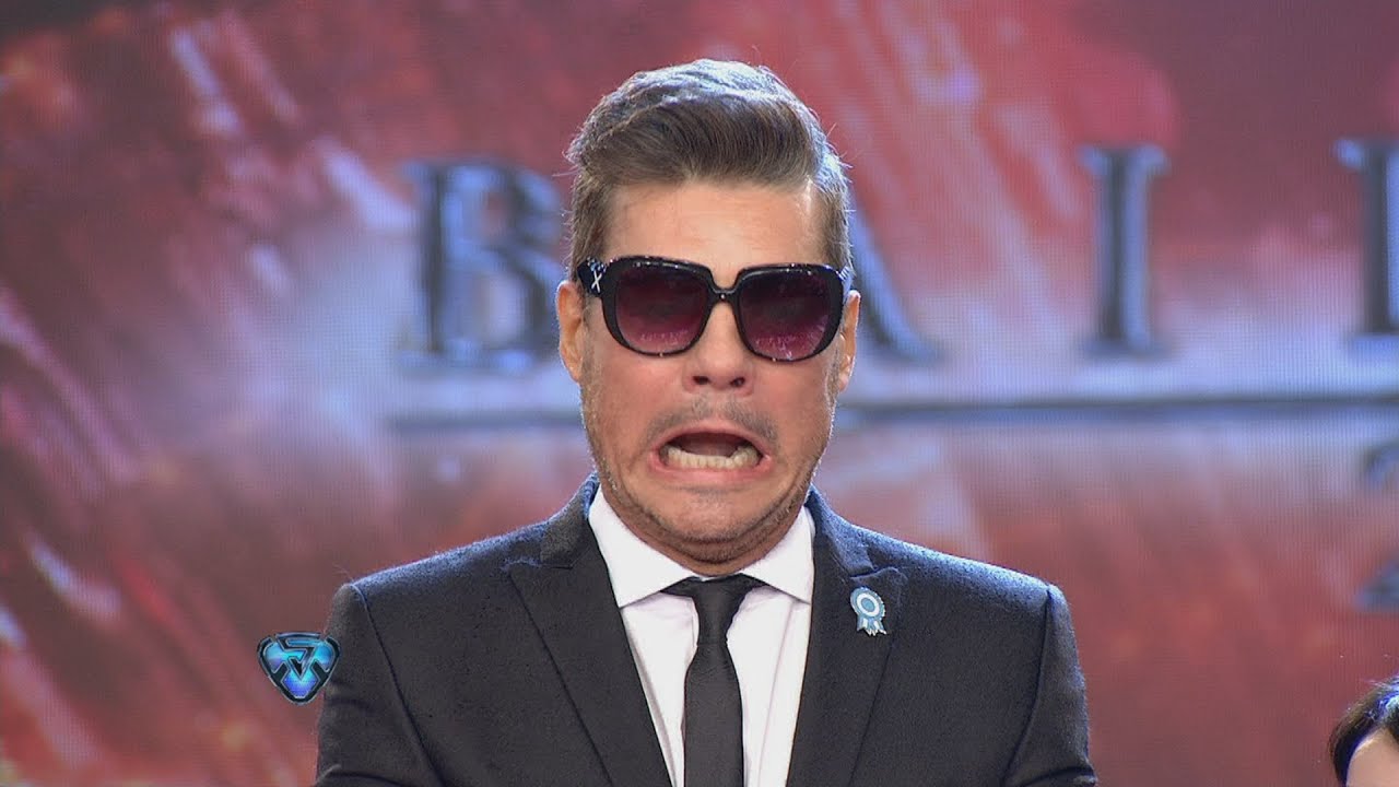 ¡Se descontroló todo! Tinelli le robó “el tecito con alcohol” a Solita