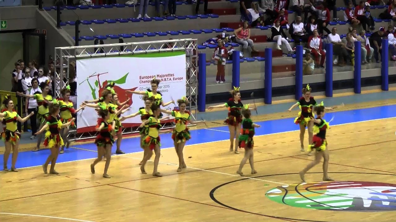 EC Majorettes 2015 - Exhibition Corps Juvenile
