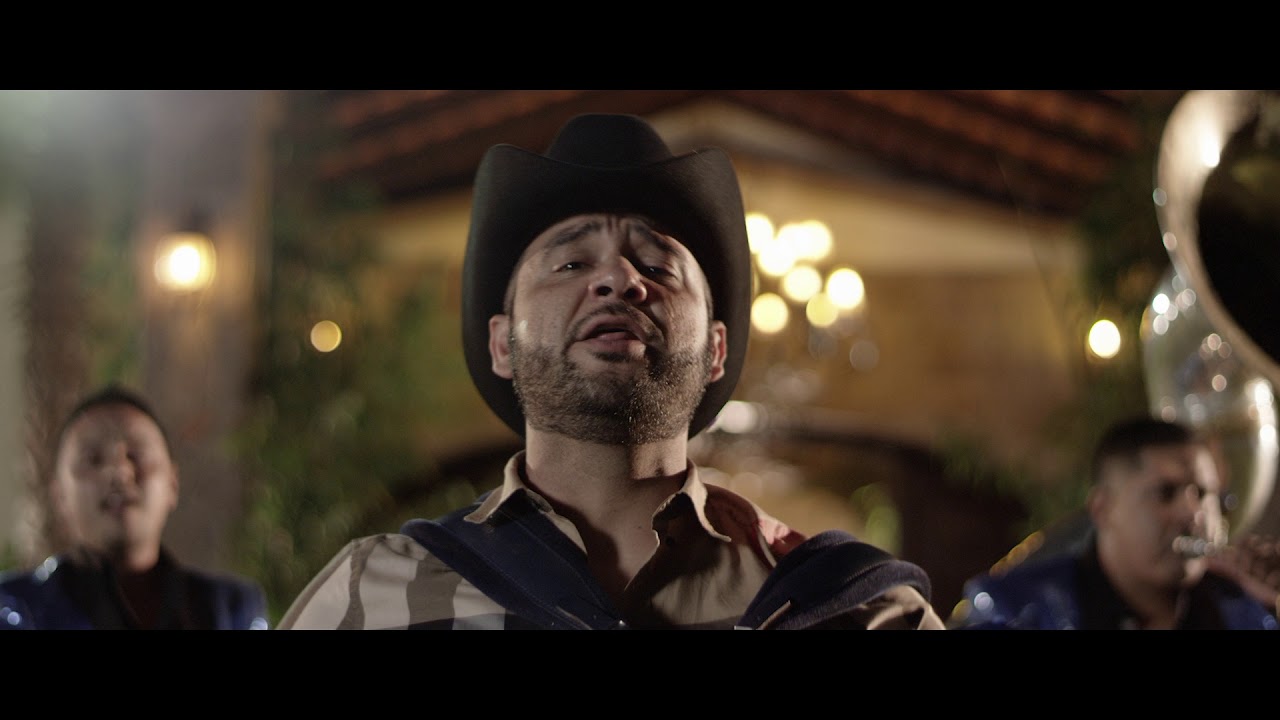 Huarache Sin Correa - Dareyes de la Sierra [Video Musical]
