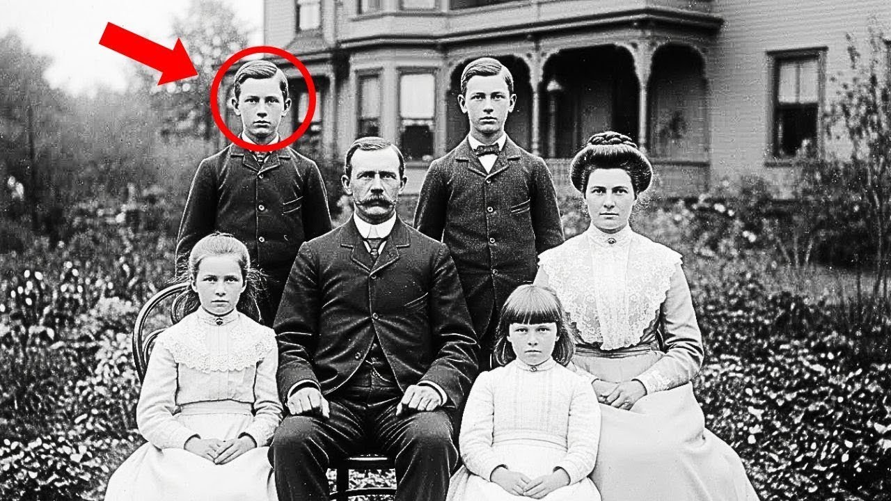 100-Year-Old Portrait Found — And Scholars Turn Pale When They Zoom In on the Eyes!