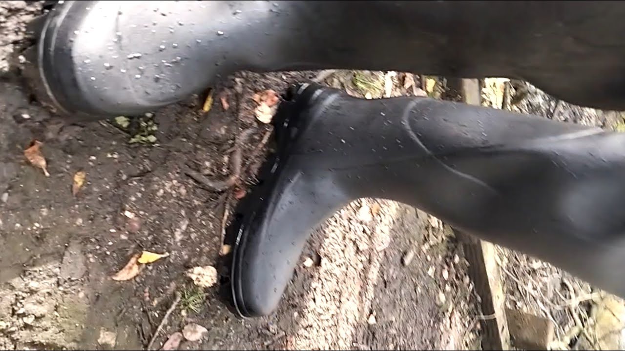 Waders in deep mud & water 1