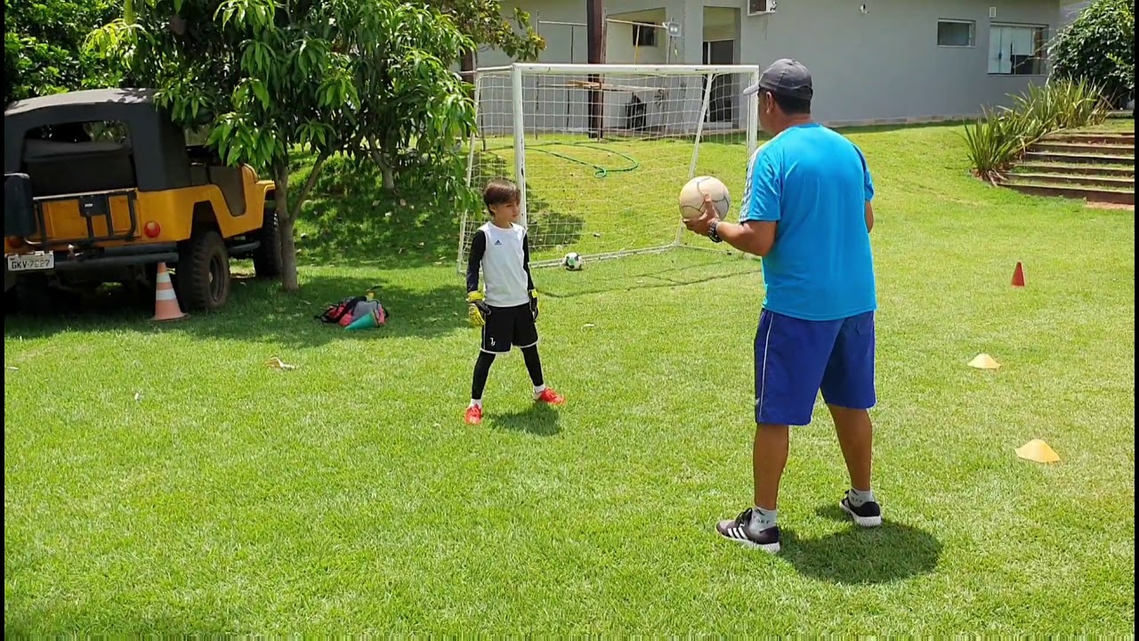 Treino goleiro infantil 8 anos