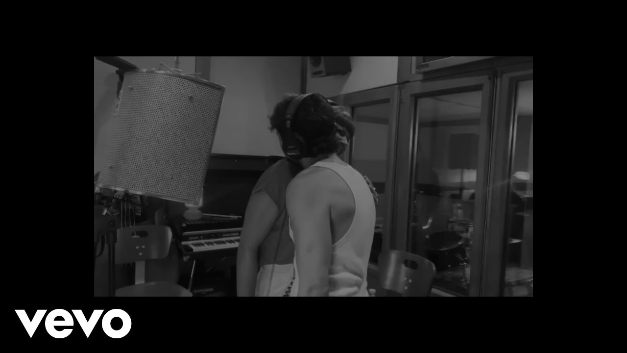 AIELLO - P.A.N.C. (Visual Video) ft. Alessandra Amoroso