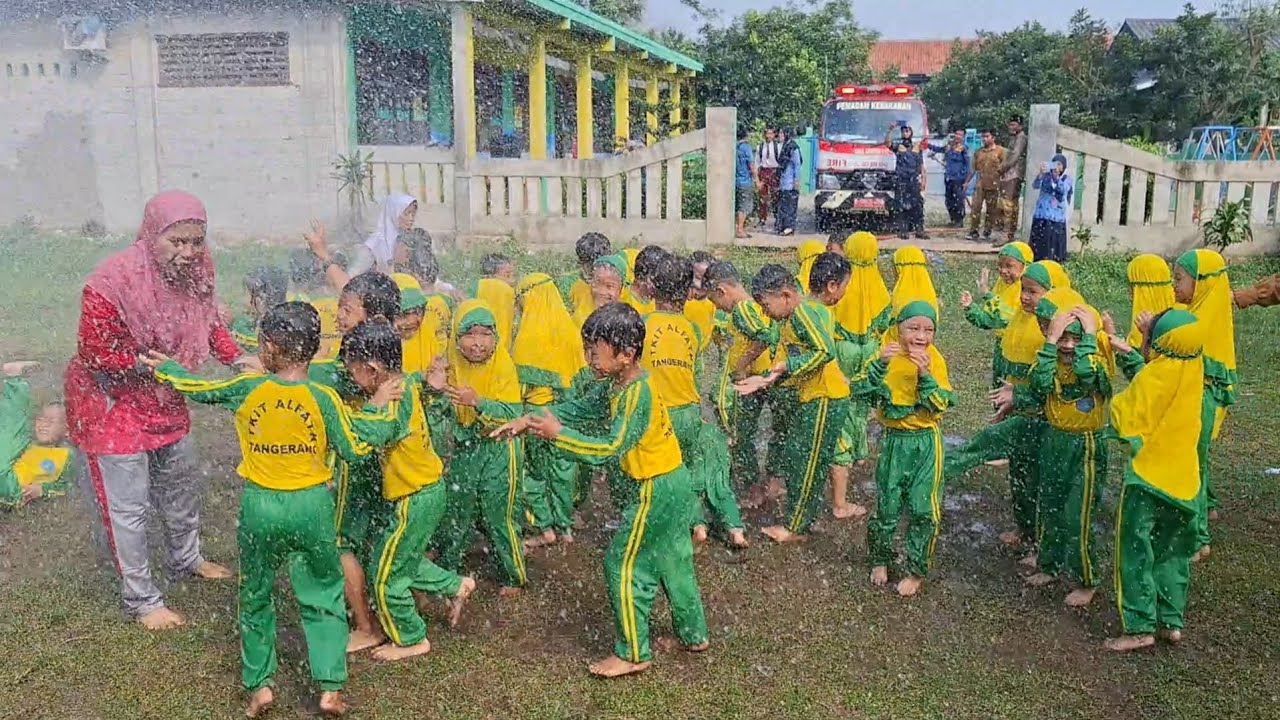 TKIT BALARAJA..!! PERDANA SOSIALISASI DAMKAR