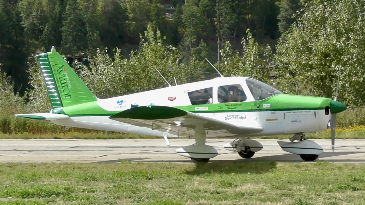 Piper PA-28-140 Cherokee Landing