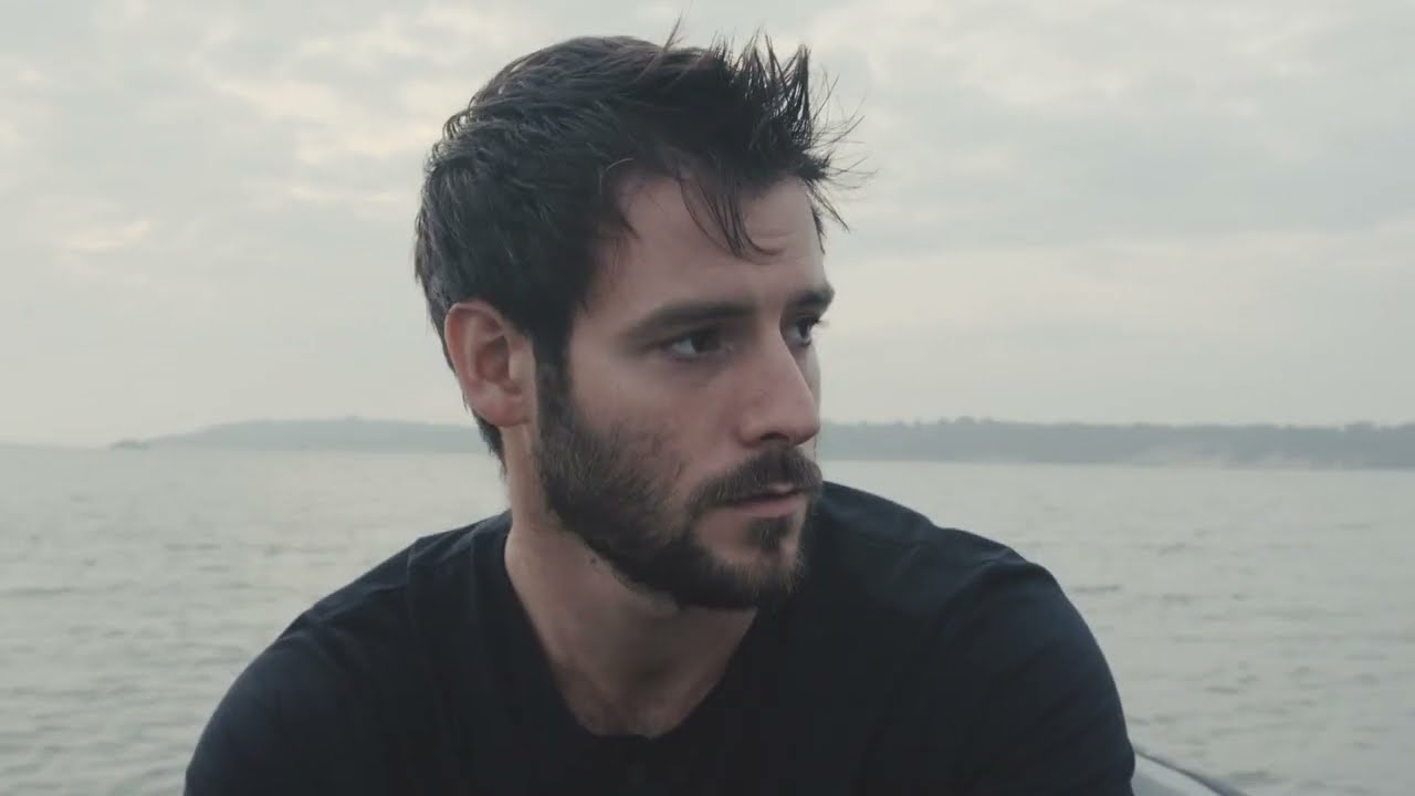 Roo Panes - Lullaby Love (Official Video)